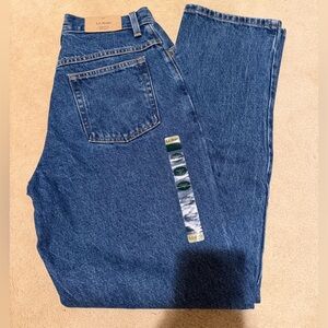 NWT L.L. Bean Women’s Original Fit Relaxed Blue Jeans Sz 8